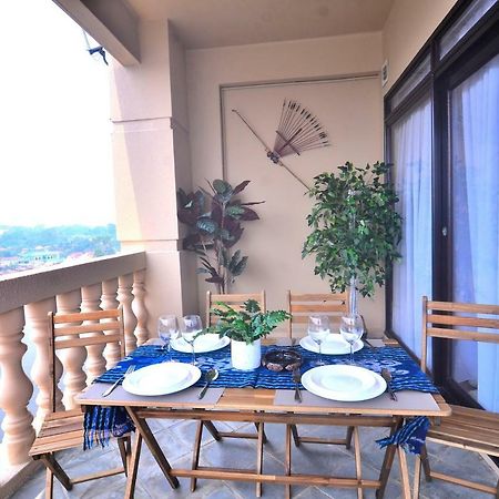 New Riverbank Suites - Waterfront Kuching City Екстер'єр фото
